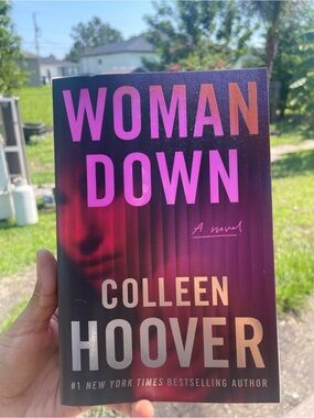 Colleen Hoover Woman Down - Novel (Pink/Purple Cover)